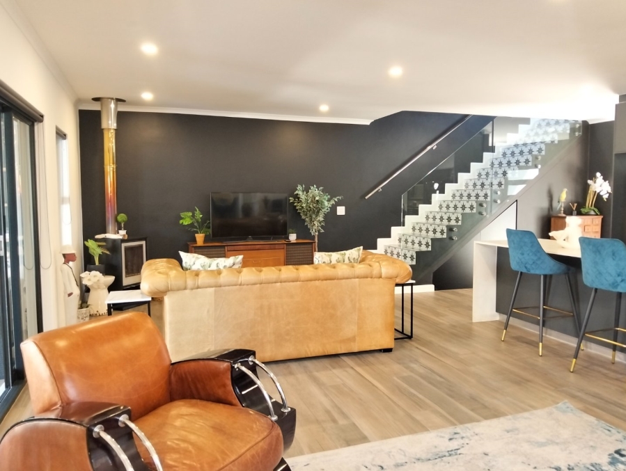 To Let 3 Bedroom Property for Rent in Sandown Western Cape